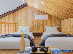 Yiwan Huqi Homestay in Lugu Lake