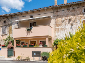 Stunning Home in Sosici With Wifi and 2 Bedrooms