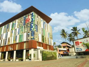 Laly’s Residency