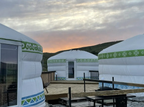 Юмарт озеро Талкас База семейного отдыха