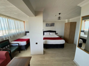 Elit Holiday Hotel