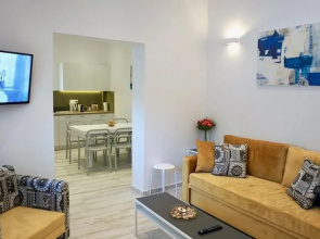 Lux Central Apt in Athens