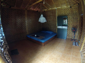 Krui Mutun Walur Surf Camp Sumatra