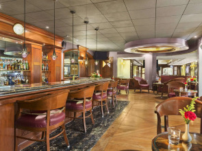 Ramada Plaza by Wyndham Palm Grove