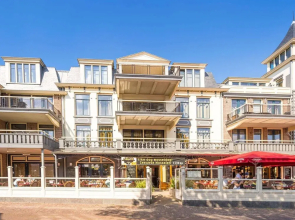 Modern Domburg Apartment
