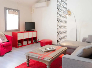 Appartement type loft dans le centre de Roussillon