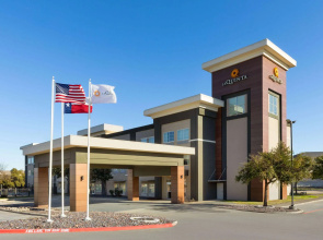 La Quinta Inn & Suites by Wyndham Austin NW/Lakeline Mall