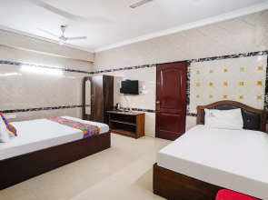 Fabexpress Le Royal Inn