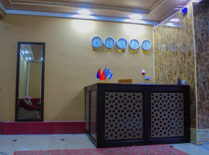 Al Mansur Guesthouse