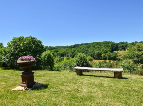 Renovated house with private swimming pool, close to Villefranche-du-Périgord.