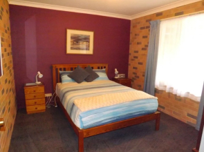 Greenvale Holiday Units