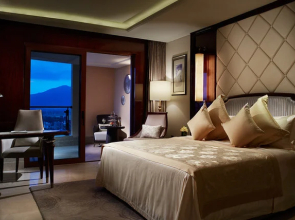 Sheraton Sanya Bay Resort