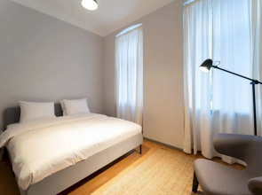 Modern and Bright Apartment - Close TO City Centre