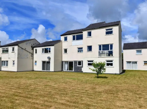 Apartment Near Harlech Castle, No Deposit