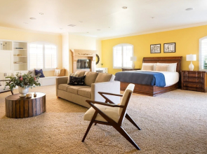 Amarilla by Avantstay Peaceful Paradise w/ Pool, Spa & Theatre Room