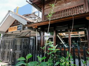 SPOT ON 2271 Nabila O Family Residence