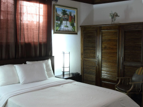 La Maison Hotel