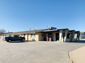 Thunderbird Inn