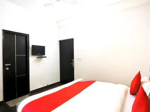 Hotel Lotus Palace by OYO Rooms