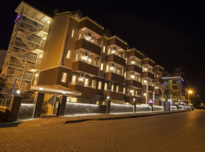 Comet De Luxe Hotel