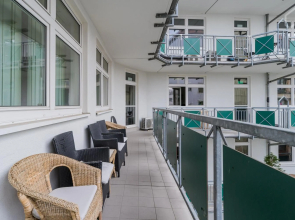 Spacious and modern furnished apartment for 10 guests