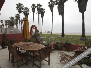 VE Venice Zen 2 Br Condo by RedAwning