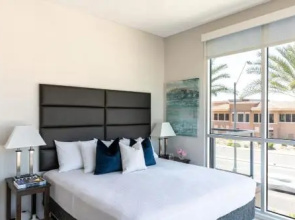 Stay Alfred at Broadstone Scottsdale Quarter