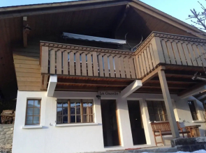 Cosy Chalet With top View