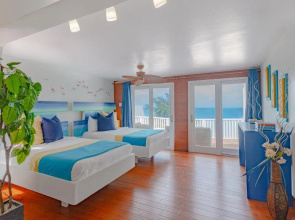 Caprice 14 - Oceanfront Villa - Gated Community with Pool
