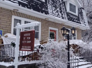 Auberge De Mon Petit Chum B&B