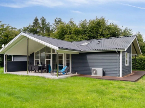 "Gisl" - 1.3km from the sea in Sealand