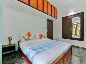 OYO 17351 Home Hill View 2BHK Chembothara