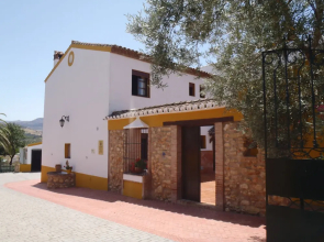 Cortijo Laguna de Espejo
