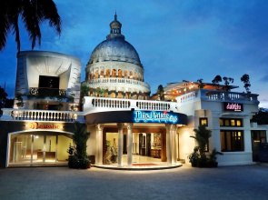 The Palais Dago Hotel