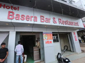 Hotel Basera