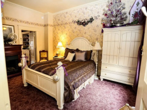 3rd Street Nest Bed & Breakfast
