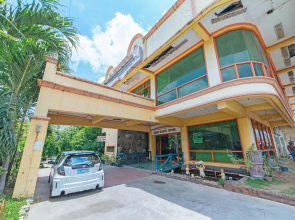 RedDoorz @ Kilometer 1 Roxas City
