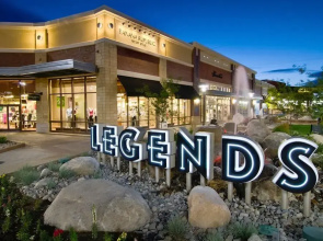 DT Reno - Elegant Home w Private Patio BBQ Grill