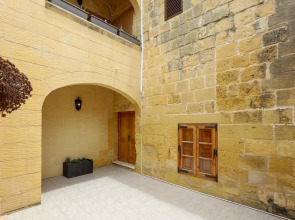 Superb Maltese Farmhouse with Private Pool