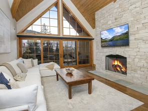 Vail Mountain View #402 4 Bedroom Condo