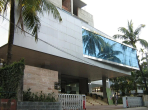 Hotel Nirvana Inn