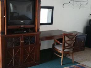 Gables Motel