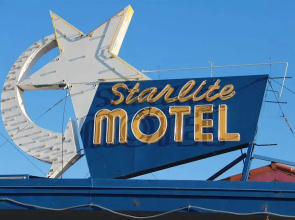 Starlite Motel