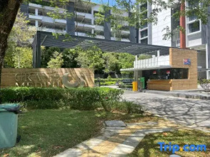 GrandMedini Residence near Legoland by Ucome Homestay