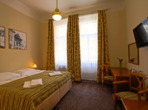 Anna Hotel