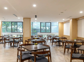 Seven Seas Hotel and Apartment