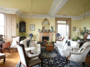 Clint Lodge Country House