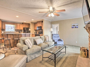 Family Lake Retreat w/ Screened Deck!