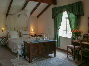 Darrenwood Guest House