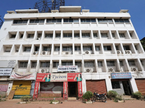 OYO 16159 Hotel Keshari